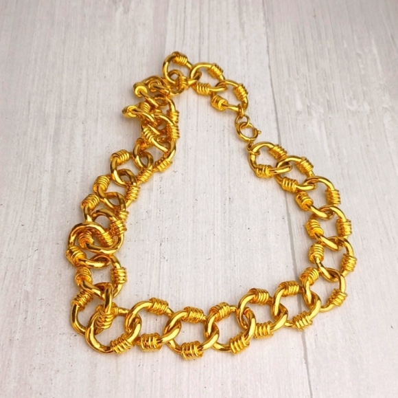 Buttery Sunset Gold-Tone Chunky Crafted Cleo Goddess Necklace - Picture 3 of 9